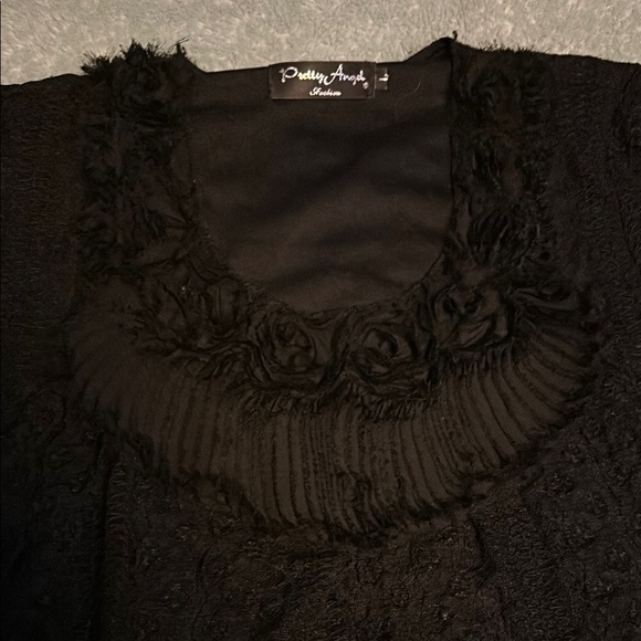 Pretty Angel Black Lace & Ruffle Short Sleeve Top - Picture 2 of 2